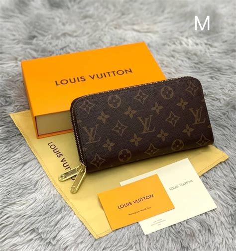 กระเป๋าสตางค์ louis vuitton ผู้หญิง